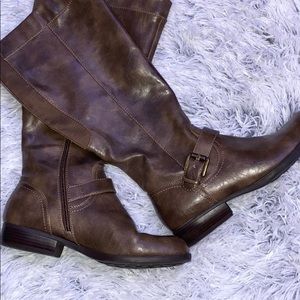Brown Tall boots